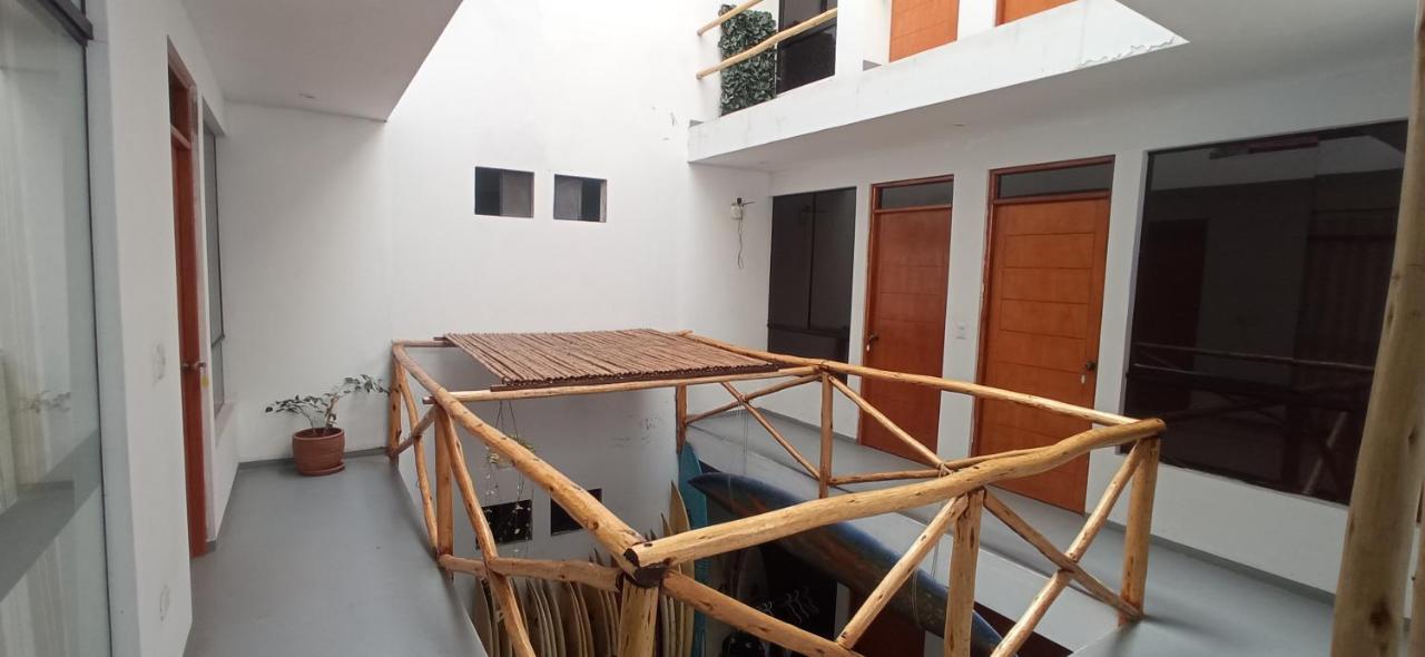 Bravo Hostels: Surf House Punta Hermosa Esterno foto